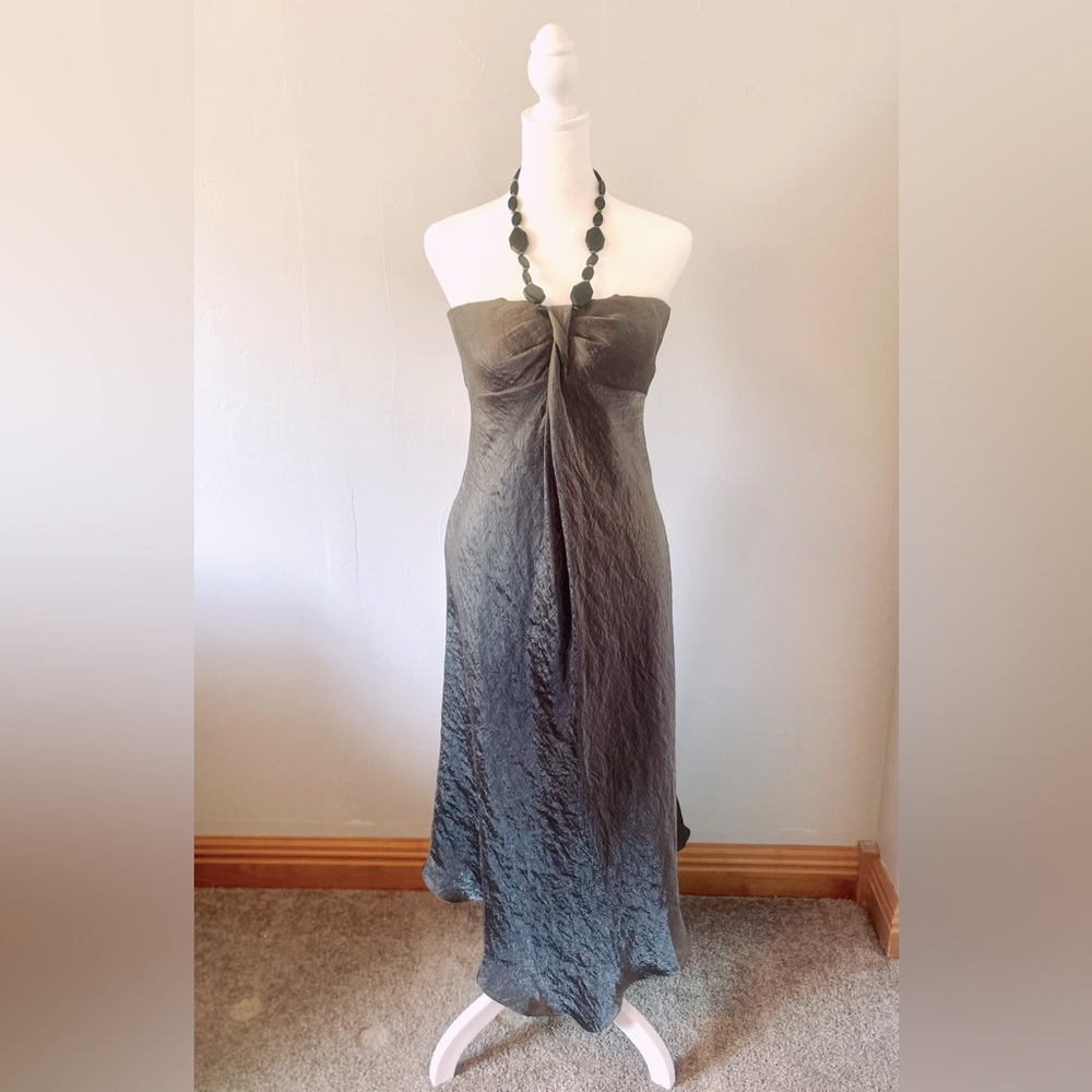 Adrianna Papell. Stunning silver/grey shimmer dress with built-in bra.